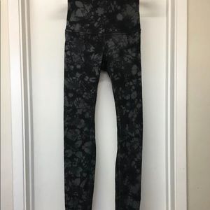 Lululemon tie dye leggings 4